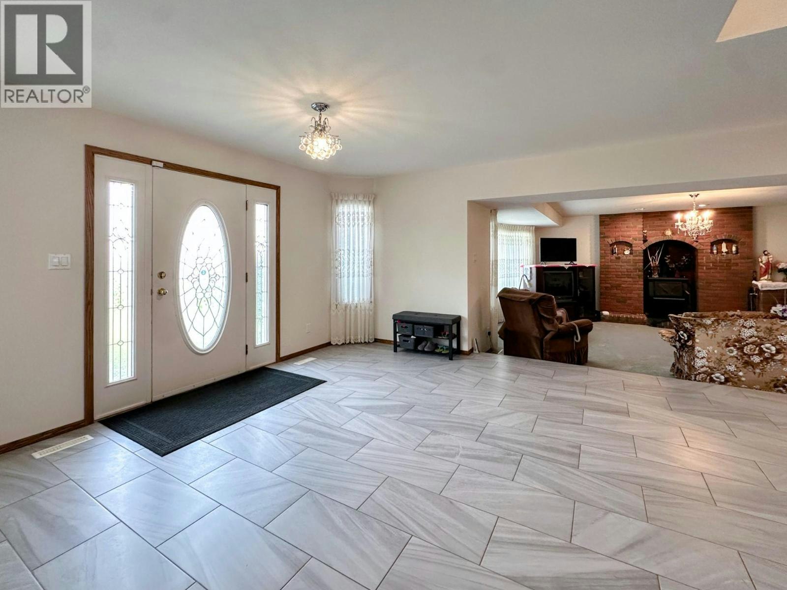 10501 100th Avenue, Osoyoos, BC, V0H 1V2 - 7