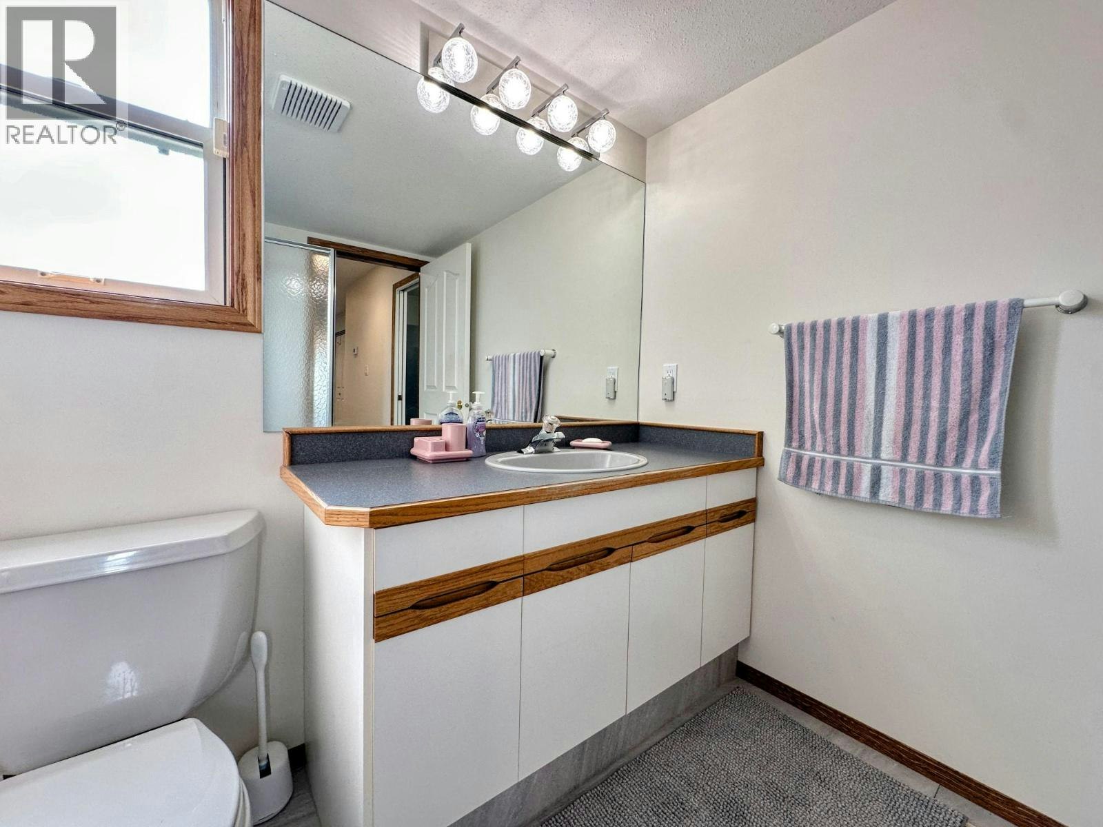 10501 100th Avenue, Osoyoos, BC, V0H 1V2 - 40
