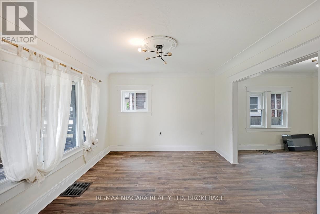 20 Randolph Street, Welland, ON, L3B 4C2 - 5