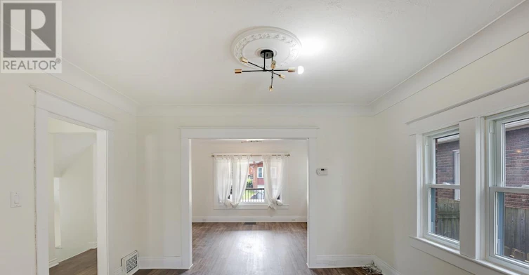 20 Randolph Street, Welland, ON, L3B 4C2 - 10