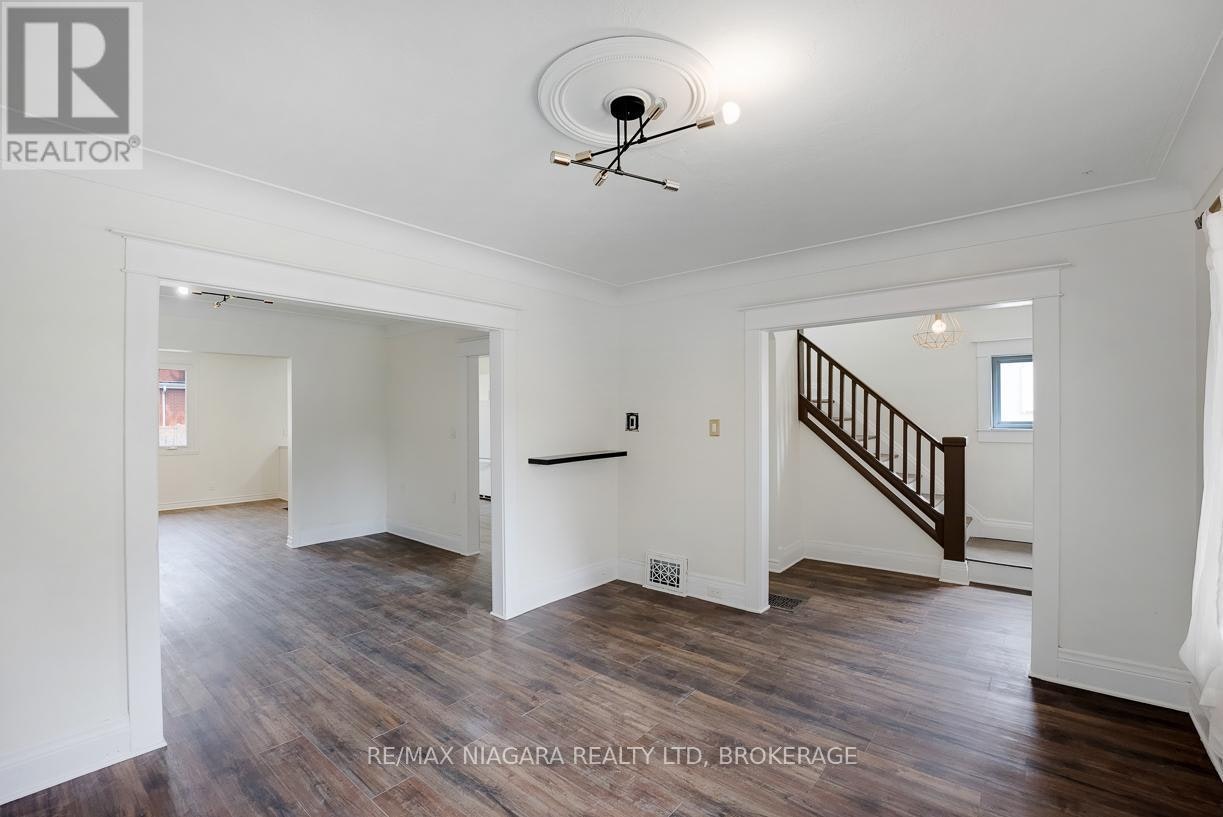 20 Randolph Street, Welland, ON, L3B 4C2 - 7