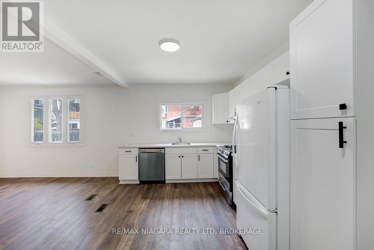 20 Randolph Street, Welland, ON, L3B 4C2 - 15