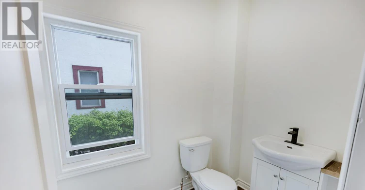 20 Randolph Street, Welland, ON, L3B 4C2 - 16