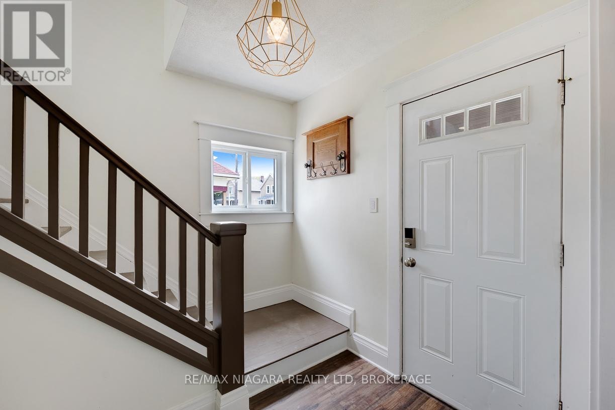 20 Randolph Street, Welland, ON, L3B 4C2 - 17