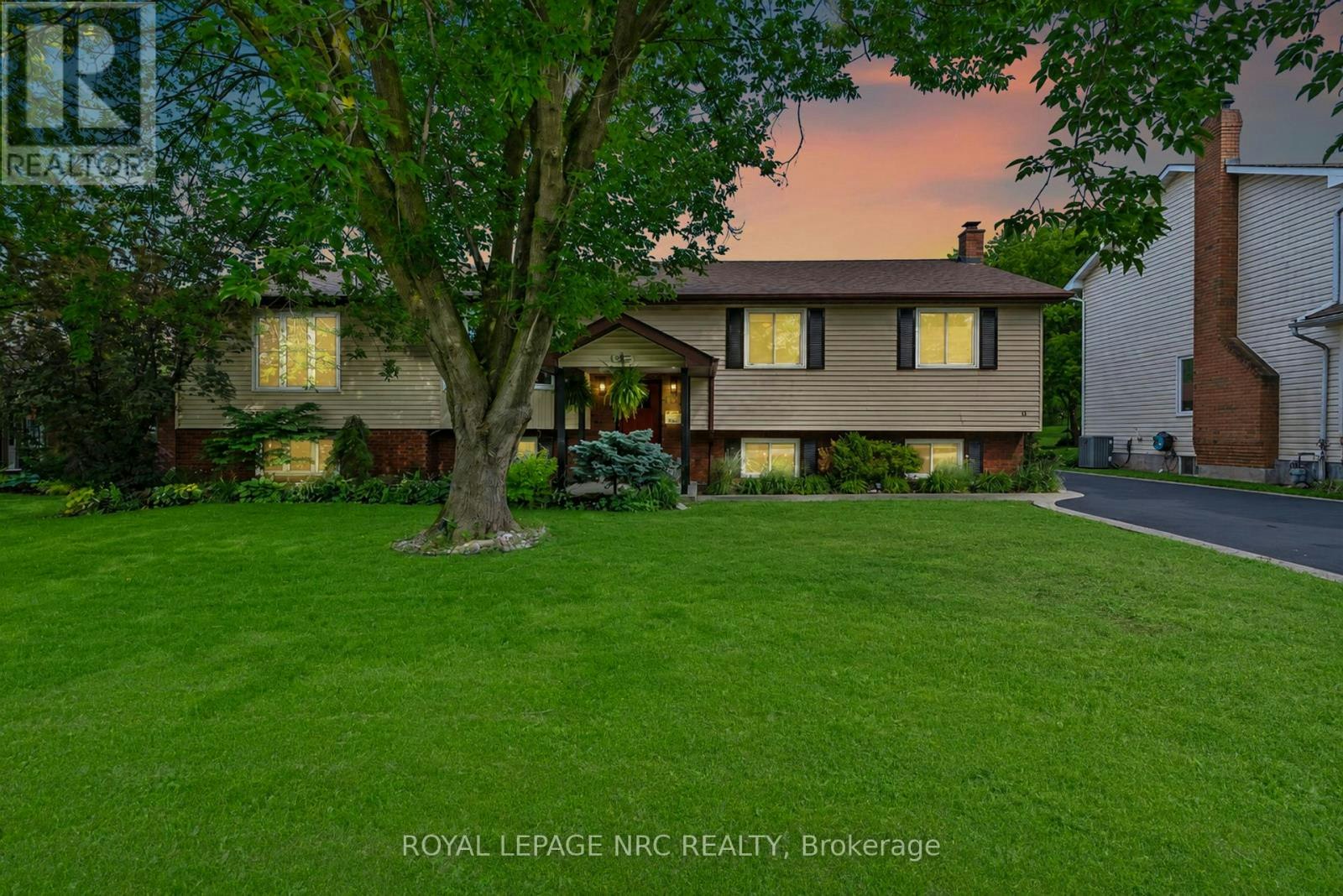 15 Park Road S, Grimsby, ON, L3M 2N8
