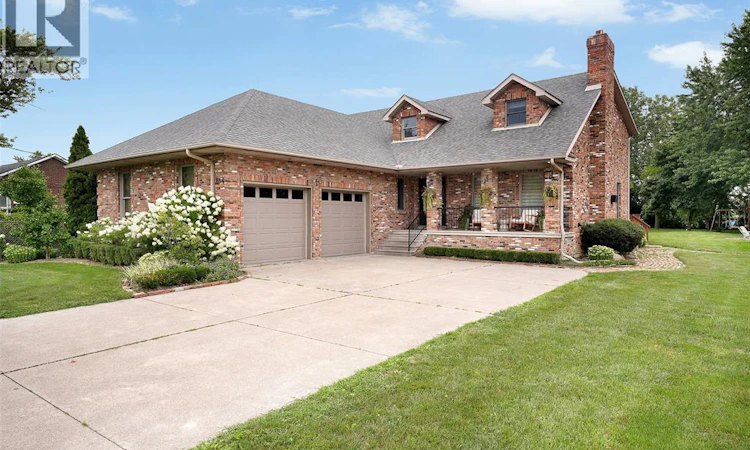 814 Lacasse