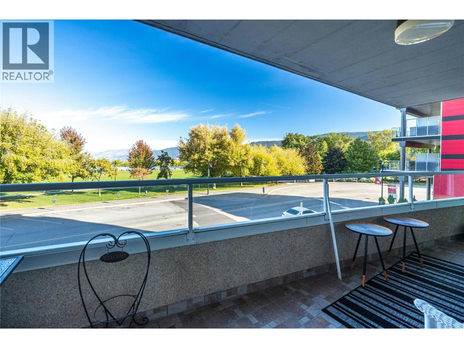 202-86 Lakeshore Drive, Penticton, BC, V2A 1B5
