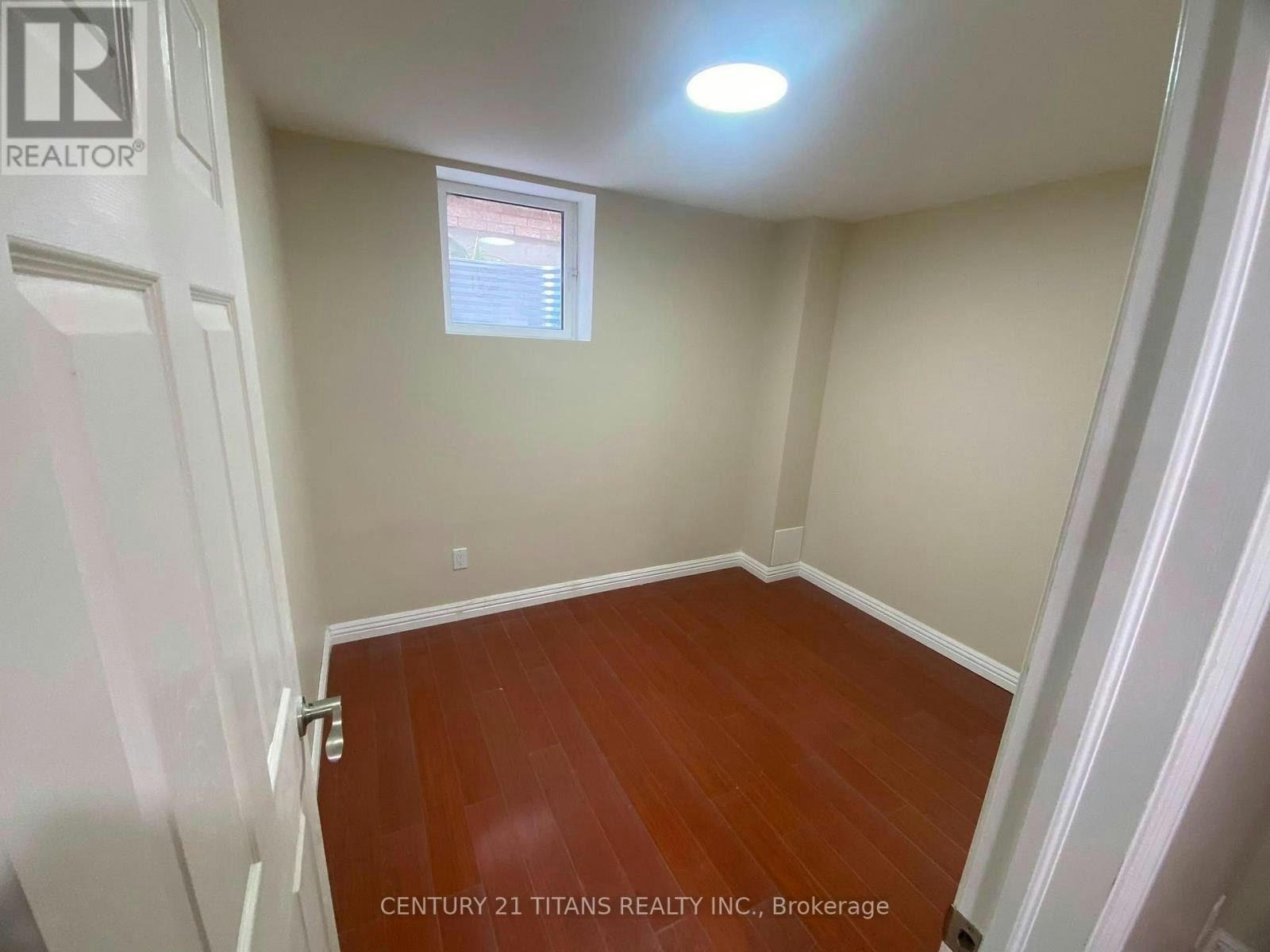 BSMT-165 Elizabeth Street, Ajax, ON, L1T 3Y4 - 5