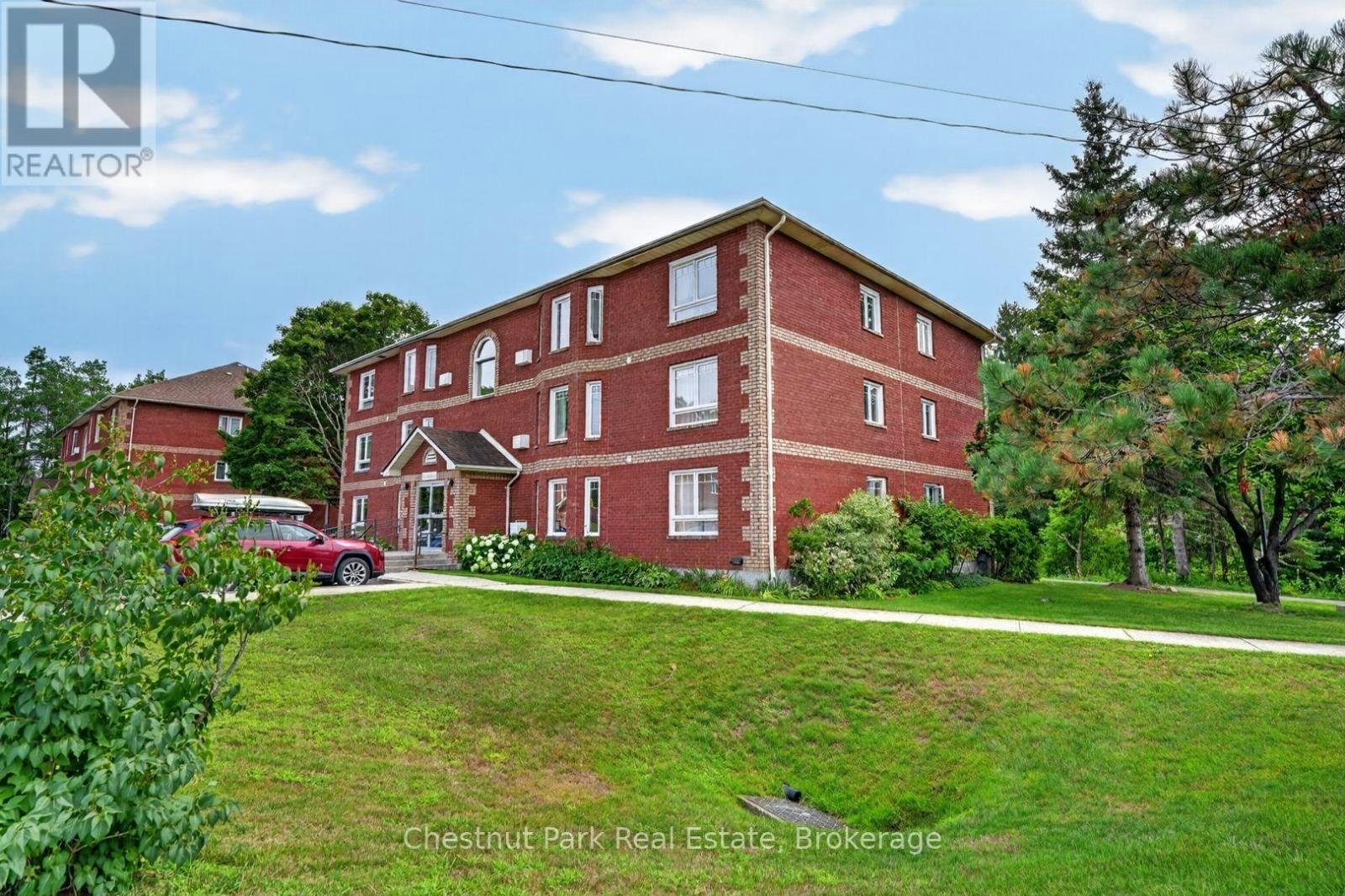 202C-661 Cedar Lane, Bracebridge, ON, P1L 1N9