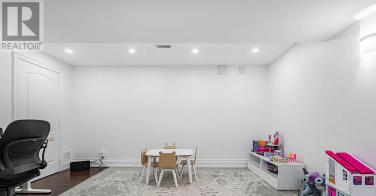 291 Ilan Ramon Boulevard, Vaughan, ON, L6A 0W4 - 42