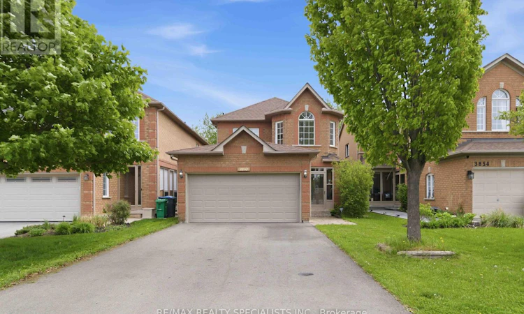 3850 Forest Bluff Crescent