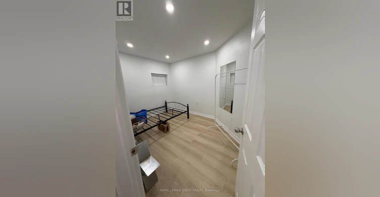BSMT-21A Lambton Avenue, Toronto, ON, M6N 2S2 - 9