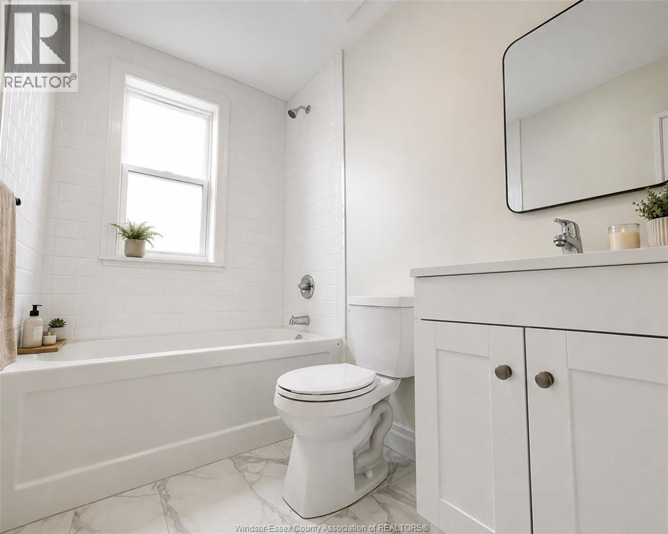 4-706 Marentette Avenue, Windsor, ON, N9A 1Z6 - 5