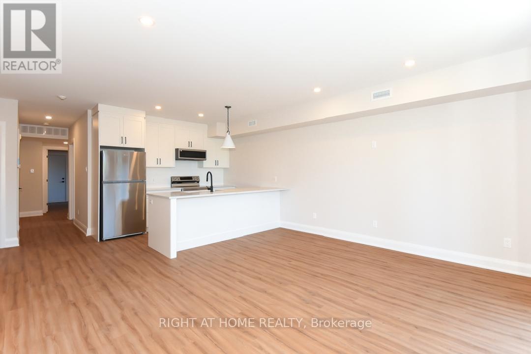 8-35 Monk Street, Ottawa, ON, K1S 3Y7 - 3