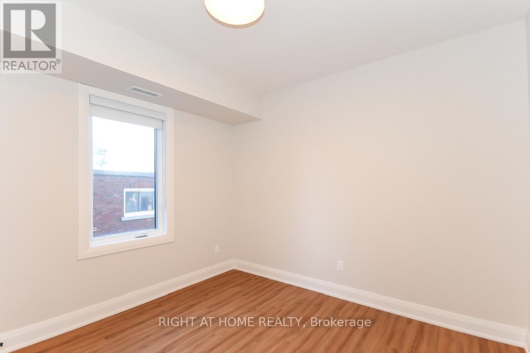 8-35 Monk Street, Ottawa, ON, K1S 3Y7 - 9