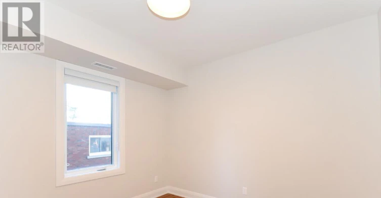 8-35 Monk Street, Ottawa, ON, K1S 3Y7 - 9
