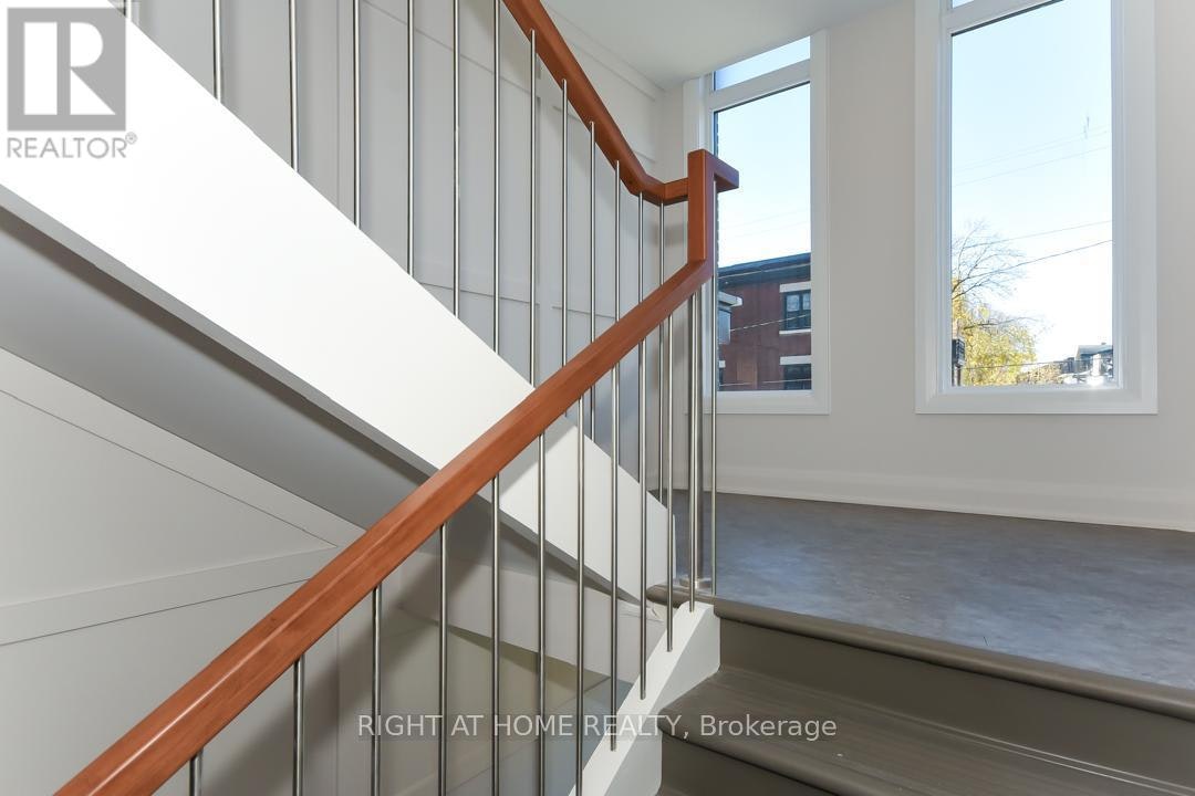 8-35 Monk Street, Ottawa, ON, K1S 3Y7 - 2
