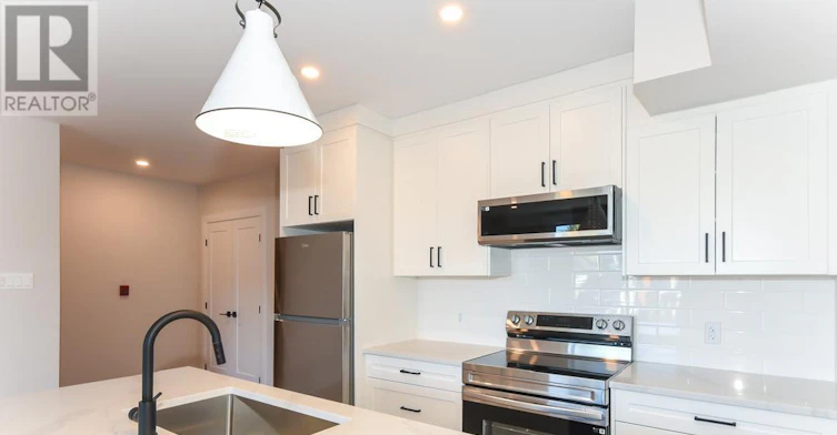 8-35 Monk Street, Ottawa, ON, K1S 3Y7 - 7