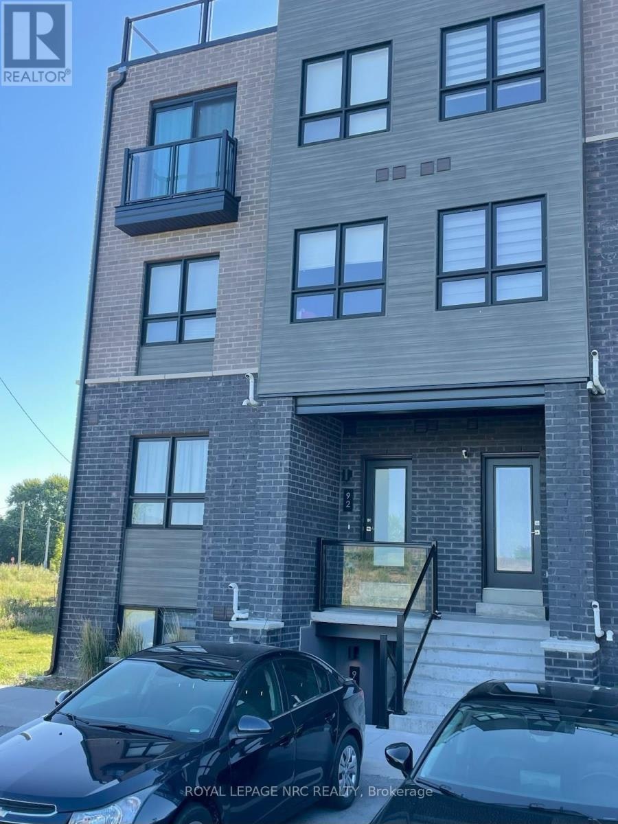 92-6705 Cropp Street, Niagara Falls, ON, L2E 0C1