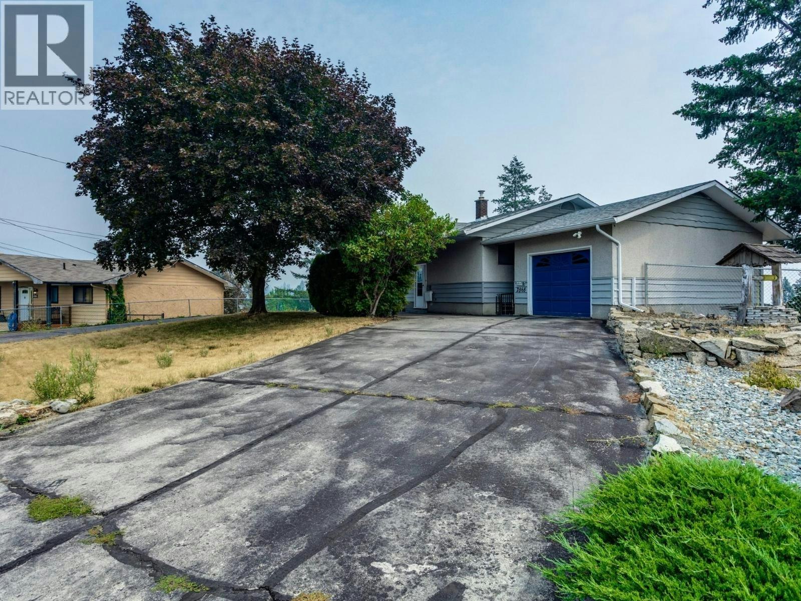 2868 Lower Glenrosa Road, West Kelowna, BC, V4T 1C9