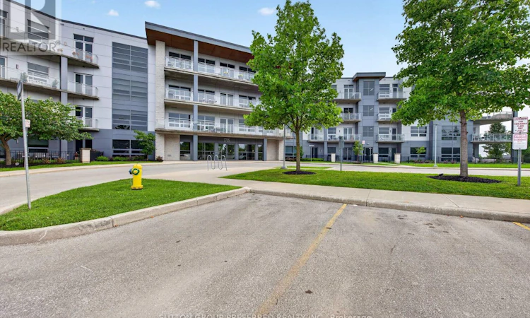 102-1705 Fiddlehead Place