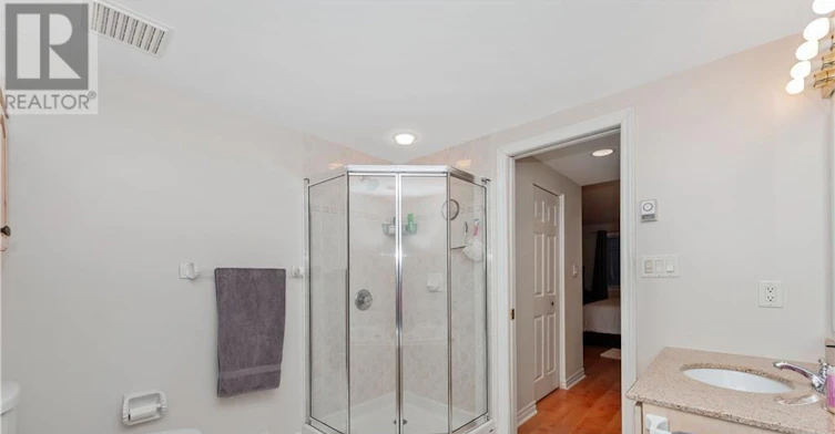 1C-121 Robson Court, Ottawa, ON, K2K 2W1 - 17