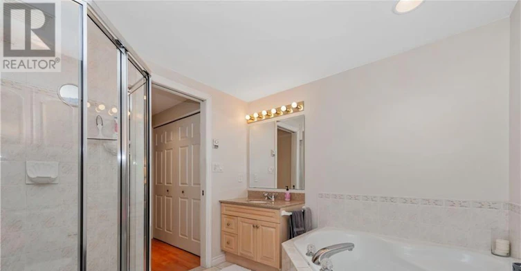 1C-121 Robson Court, Ottawa, ON, K2K 2W1 - 19