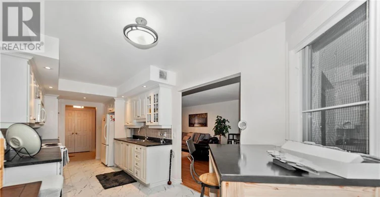 1C-121 Robson Court, Ottawa, ON, K2K 2W1 - 13