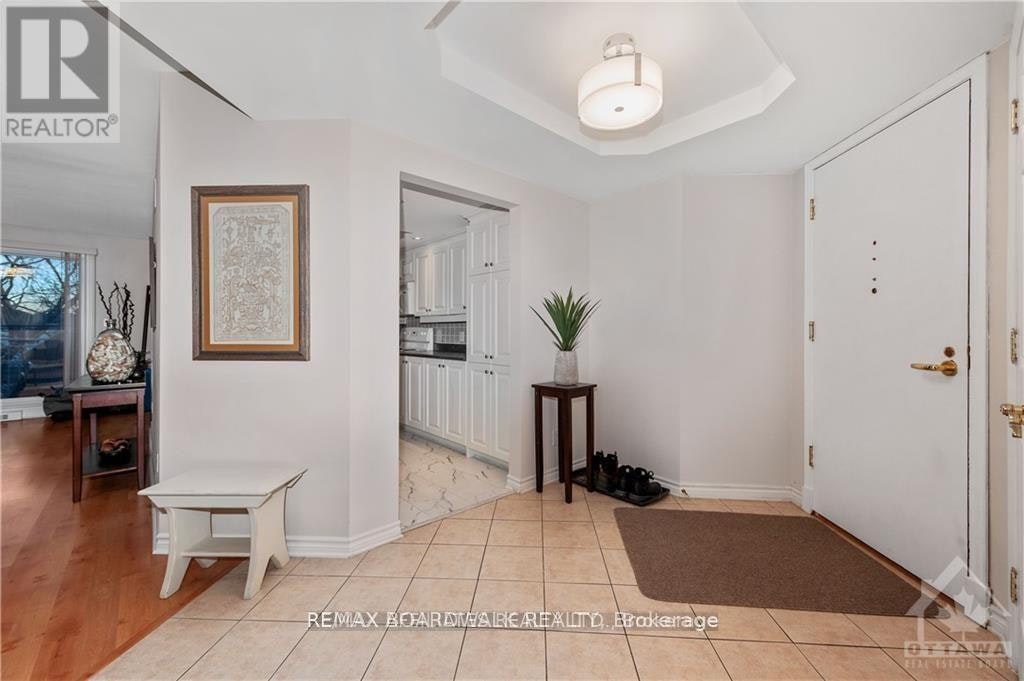 1C-121 Robson Court, Ottawa, ON, K2K 2W1 - 3