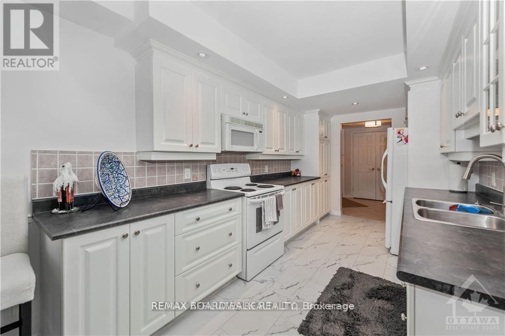 1C-121 Robson Court, Ottawa, ON, K2K 2W1 - 10