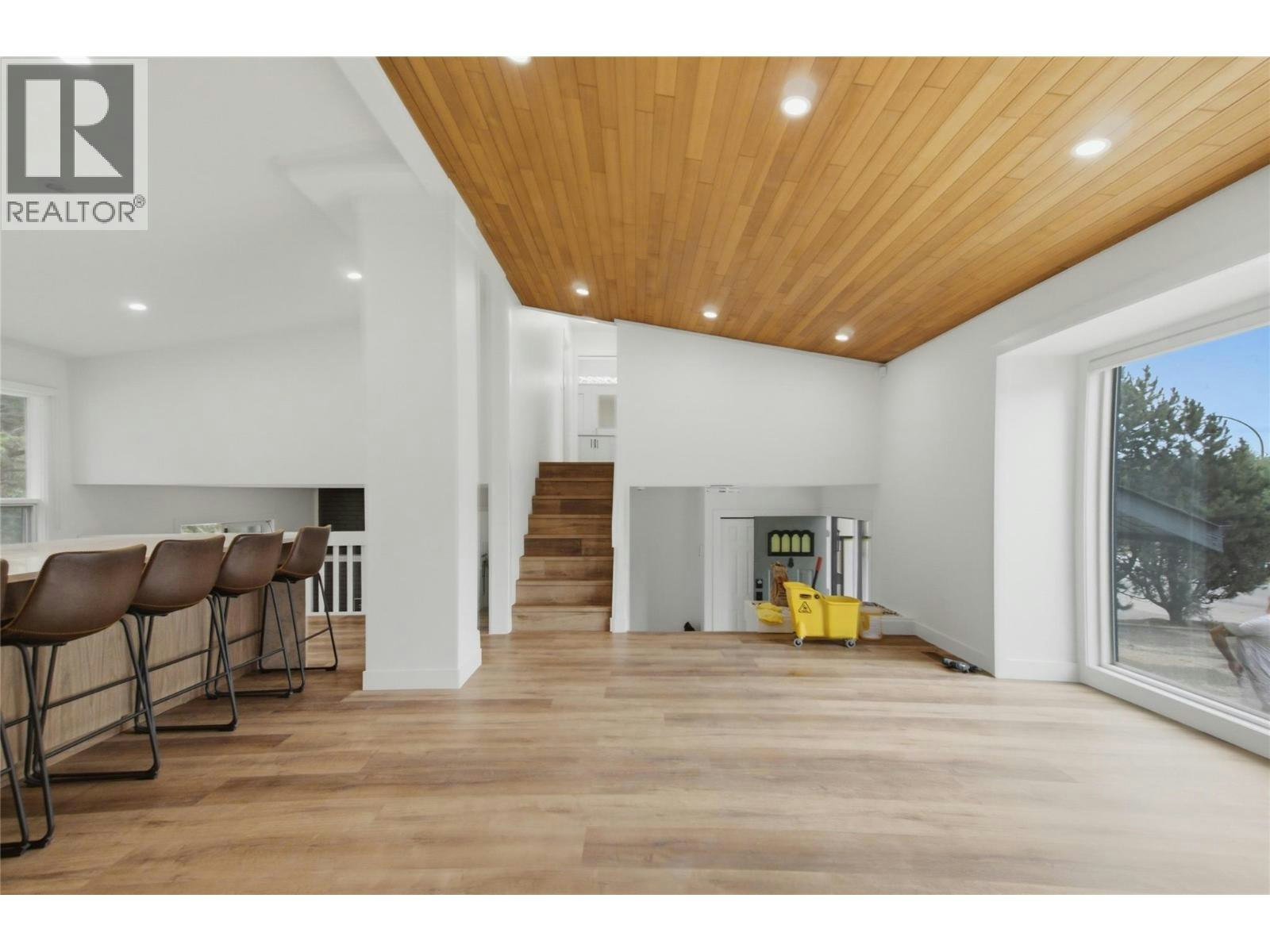 2012 Sifton Avenue, Kamloops, BC, V1S 1A9 - 23