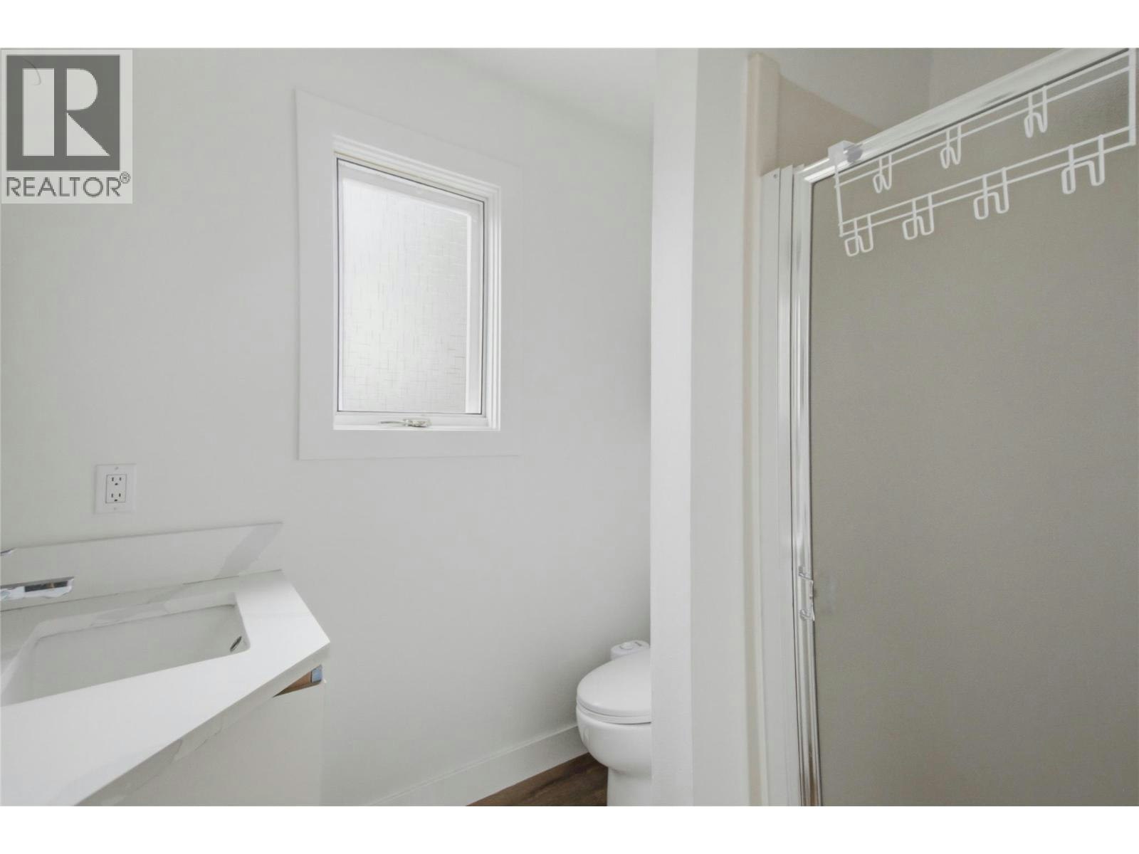 2012 Sifton Avenue, Kamloops, BC, V1S 1A9 - 34