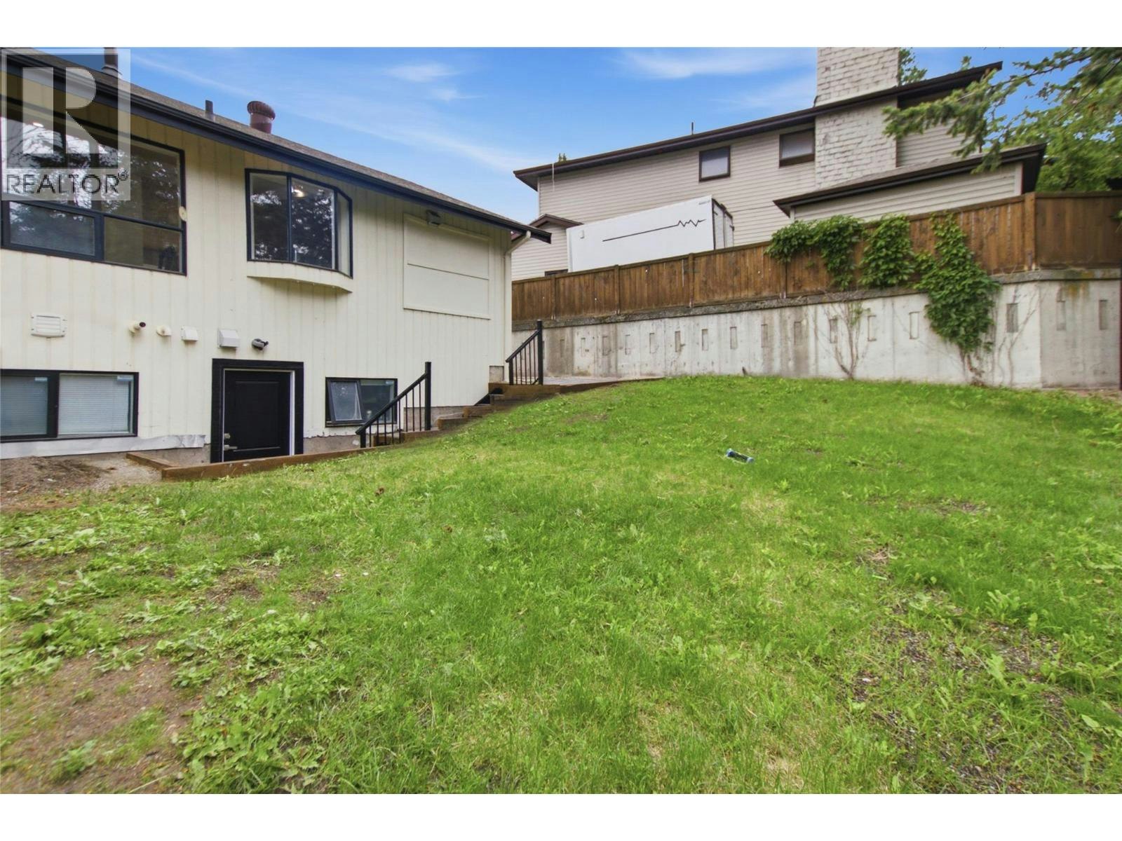 2012 Sifton Avenue, Kamloops, BC, V1S 1A9 - 8
