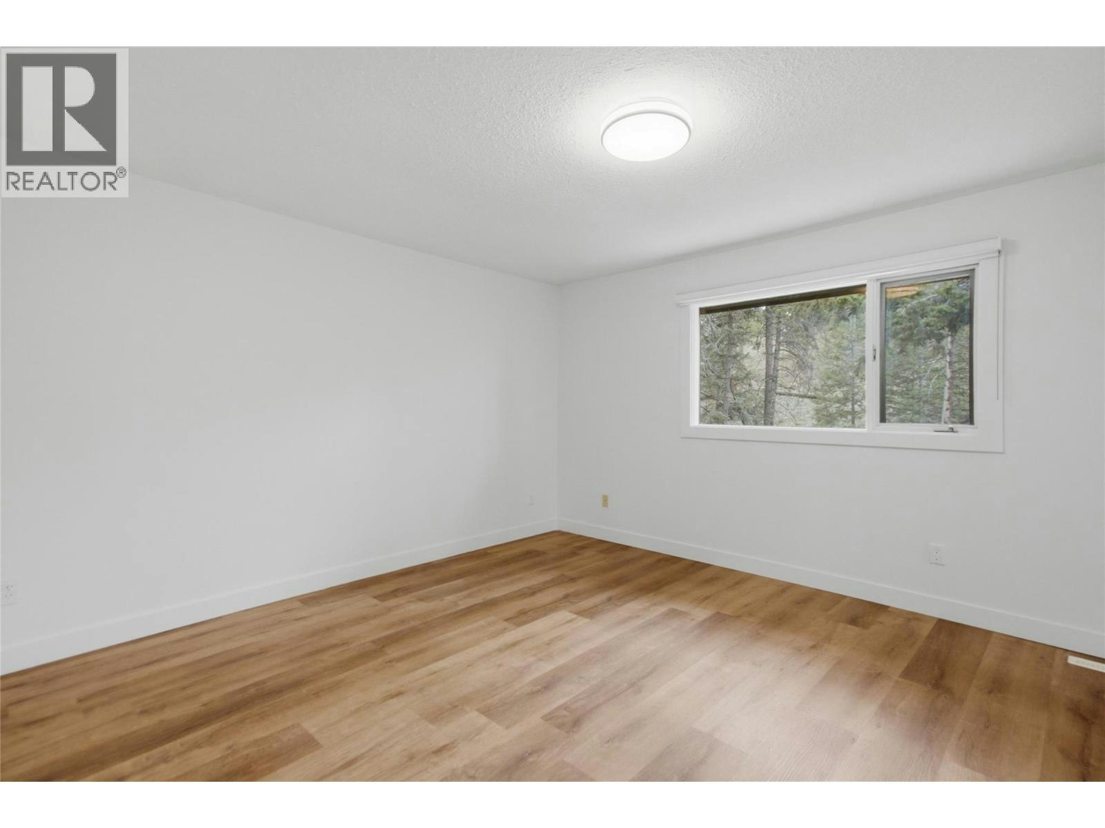 2012 Sifton Avenue, Kamloops, BC, V1S 1A9 - 35