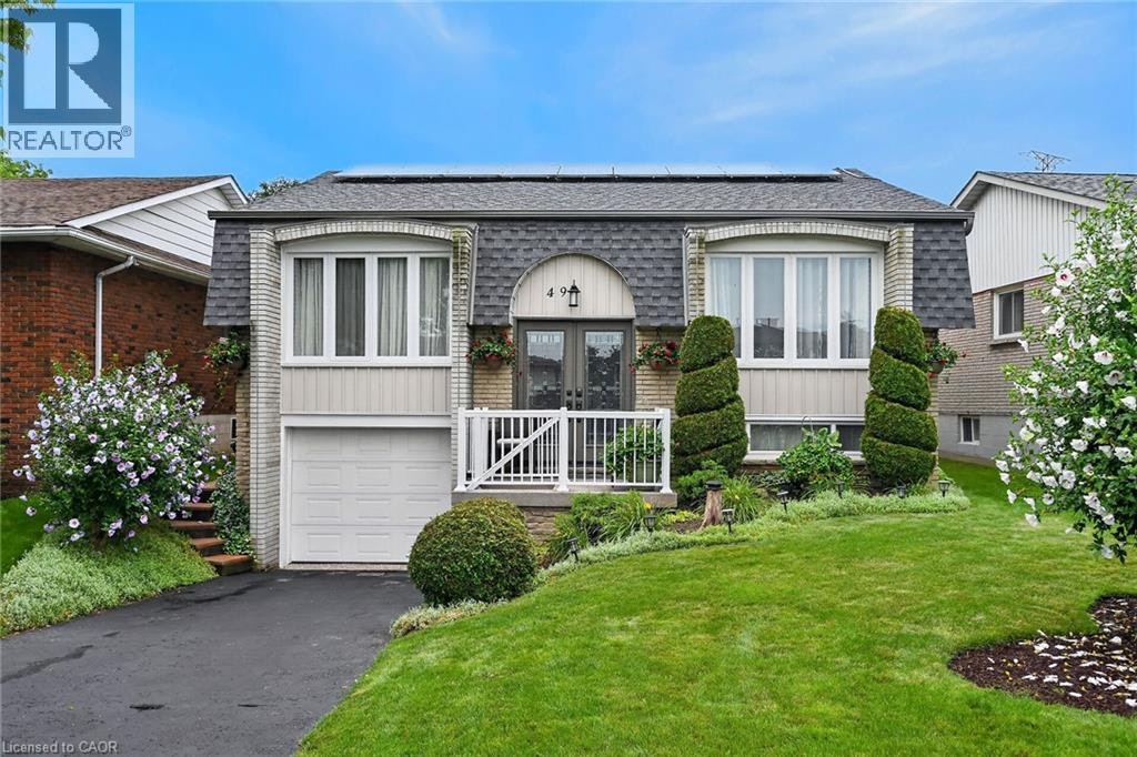 49 Brookstream Court, Hamilton, ON, L8K 6J3
