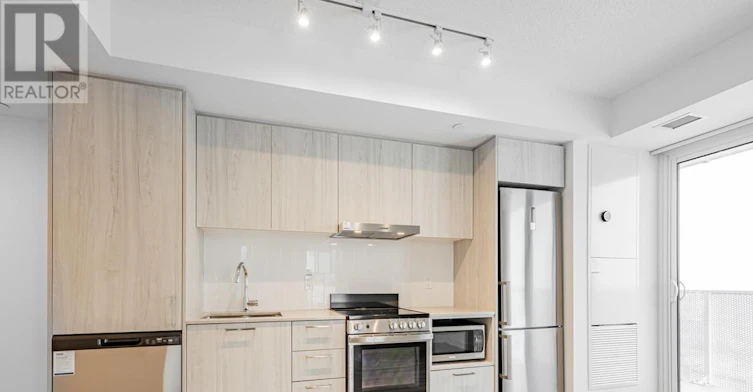 2011-195 Commerce Street, Vaughan, ON, L4K 5Z7 - 16