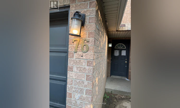 76-76 Spadina Road