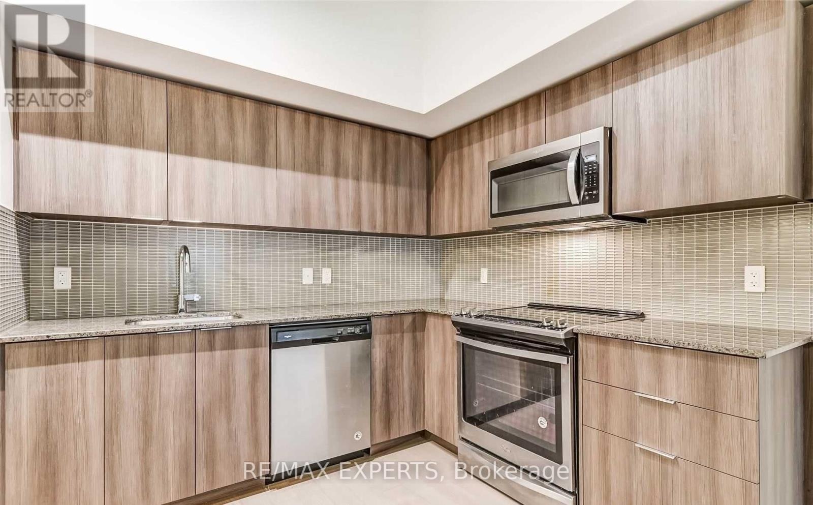 450-20 Shore Breeze Drive, Toronto, ON, M8V 0C7 - 10
