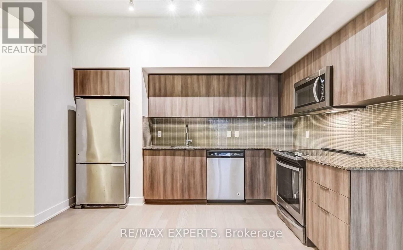 450-20 Shore Breeze Drive, Toronto, ON, M8V 0C7 - 9