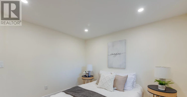 BASEMENT-8 Clearview Heights, Toronto, ON, M6M 1Z9 - 11