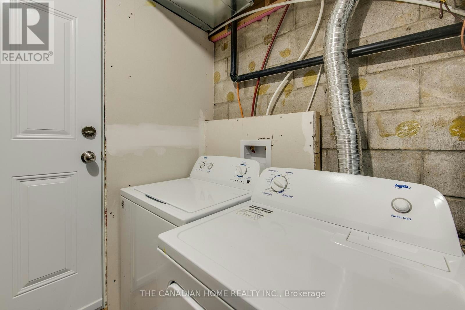 BASEMENT-8 Clearview Heights, Toronto, ON, M6M 1Z9 - 17