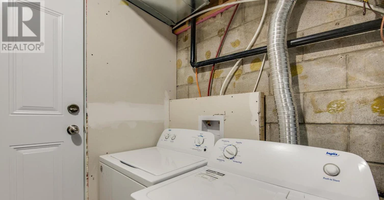 BASEMENT-8 Clearview Heights, Toronto, ON, M6M 1Z9 - 17