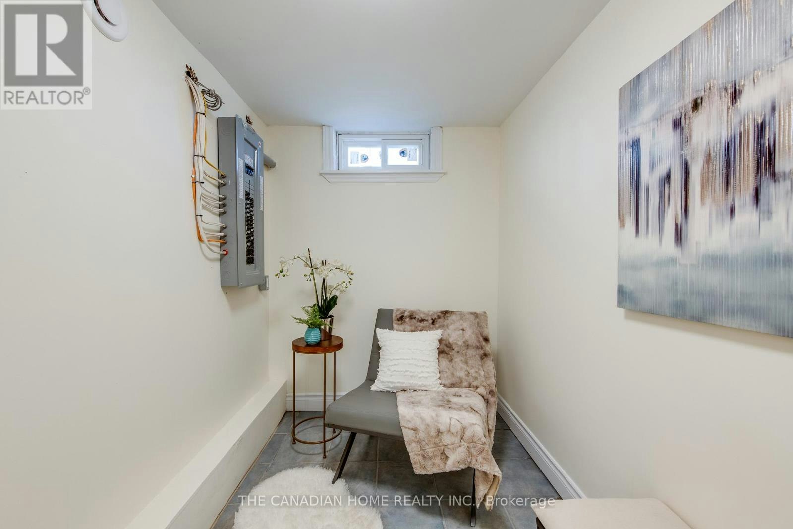 BASEMENT-8 Clearview Heights, Toronto, ON, M6M 1Z9 - 15