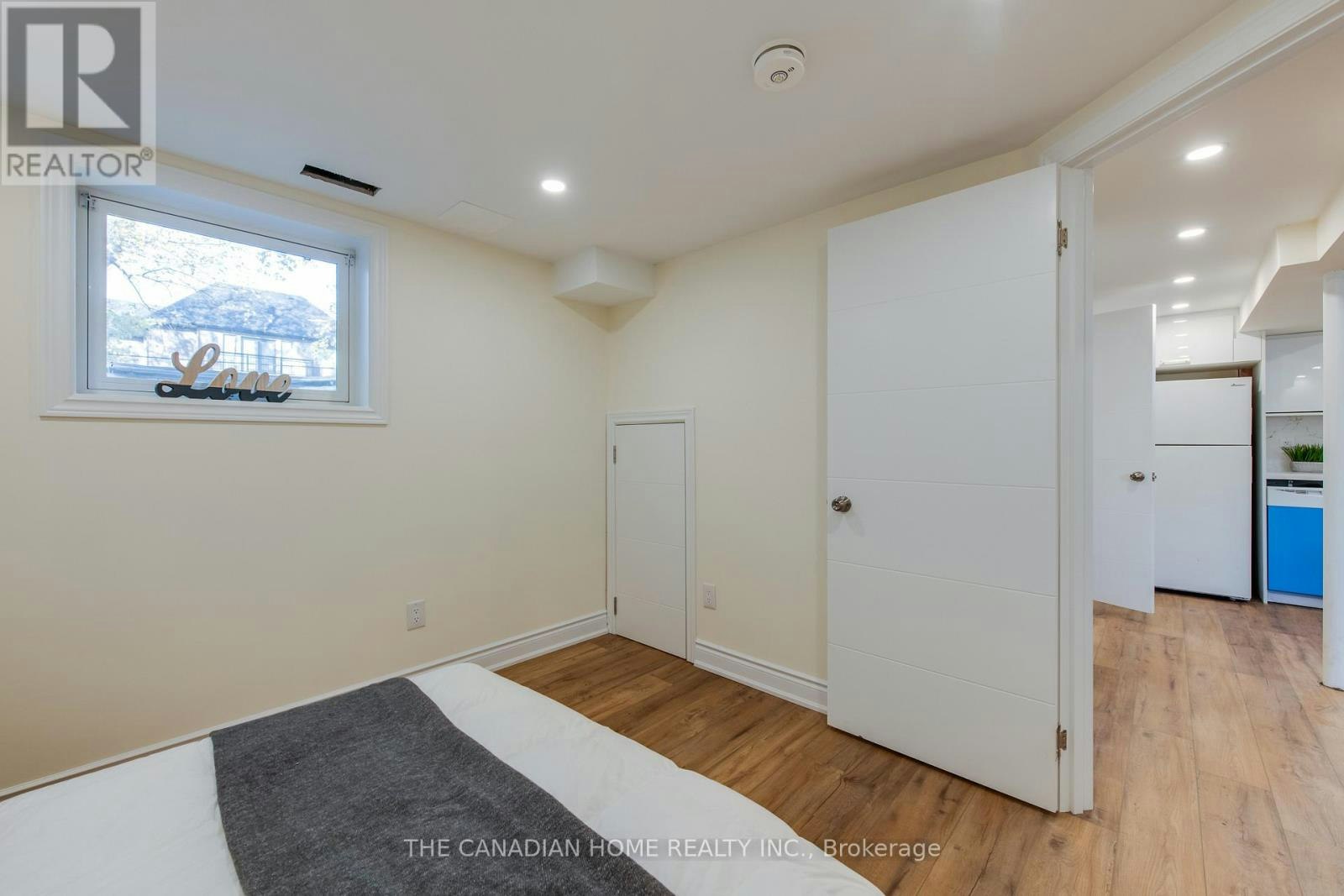 BASEMENT-8 Clearview Heights, Toronto, ON, M6M 1Z9 - 13