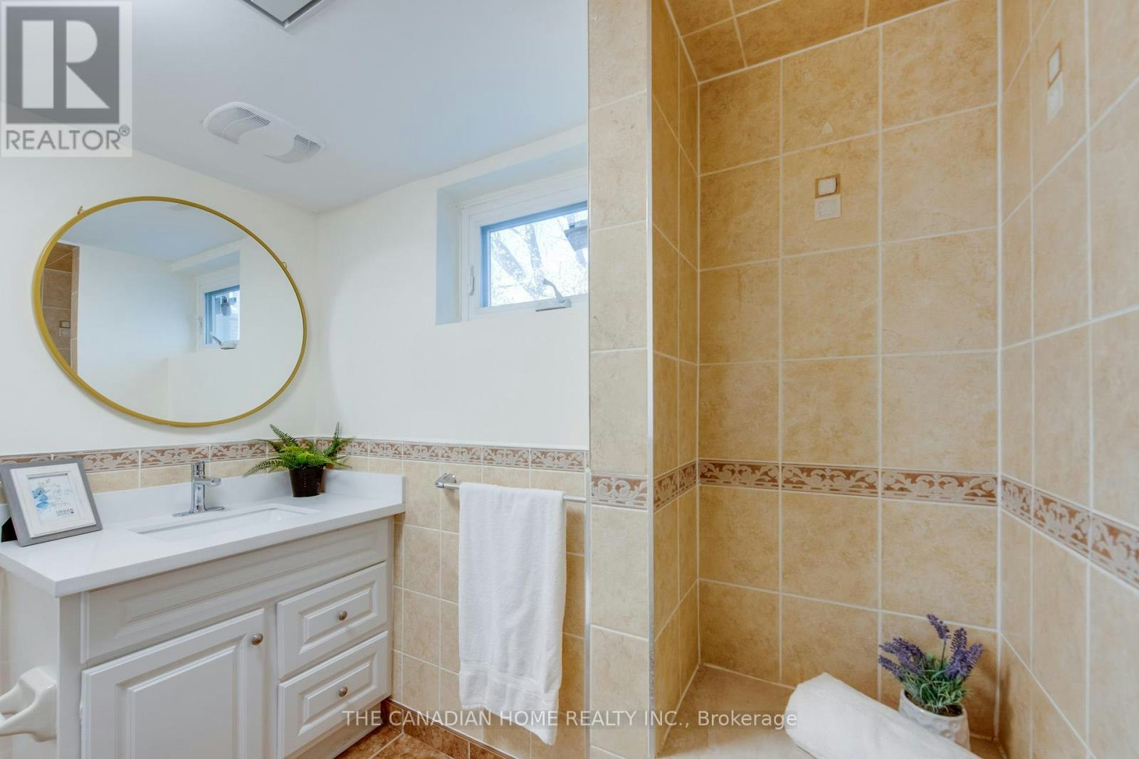 BASEMENT-8 Clearview Heights, Toronto, ON, M6M 1Z9 - 18