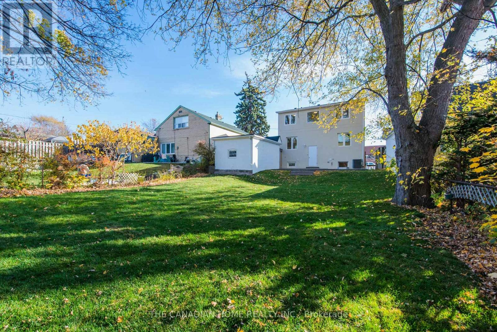 BASEMENT-8 Clearview Heights, Toronto, ON, M6M 1Z9 - 6