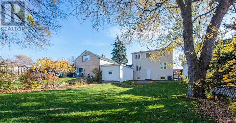 BASEMENT-8 Clearview Heights, Toronto, ON, M6M 1Z9 - 6