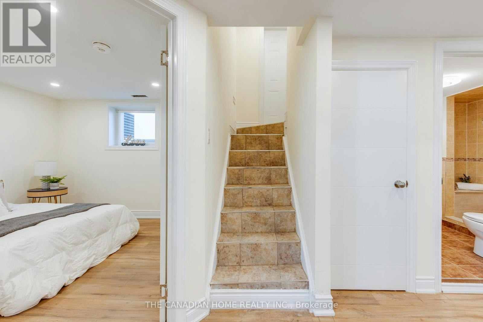 BASEMENT-8 Clearview Heights, Toronto, ON, M6M 1Z9 - 7
