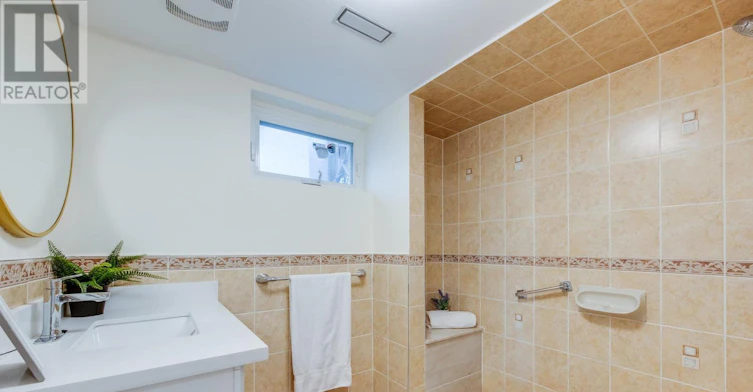BASEMENT-8 Clearview Heights, Toronto, ON, M6M 1Z9 - 19