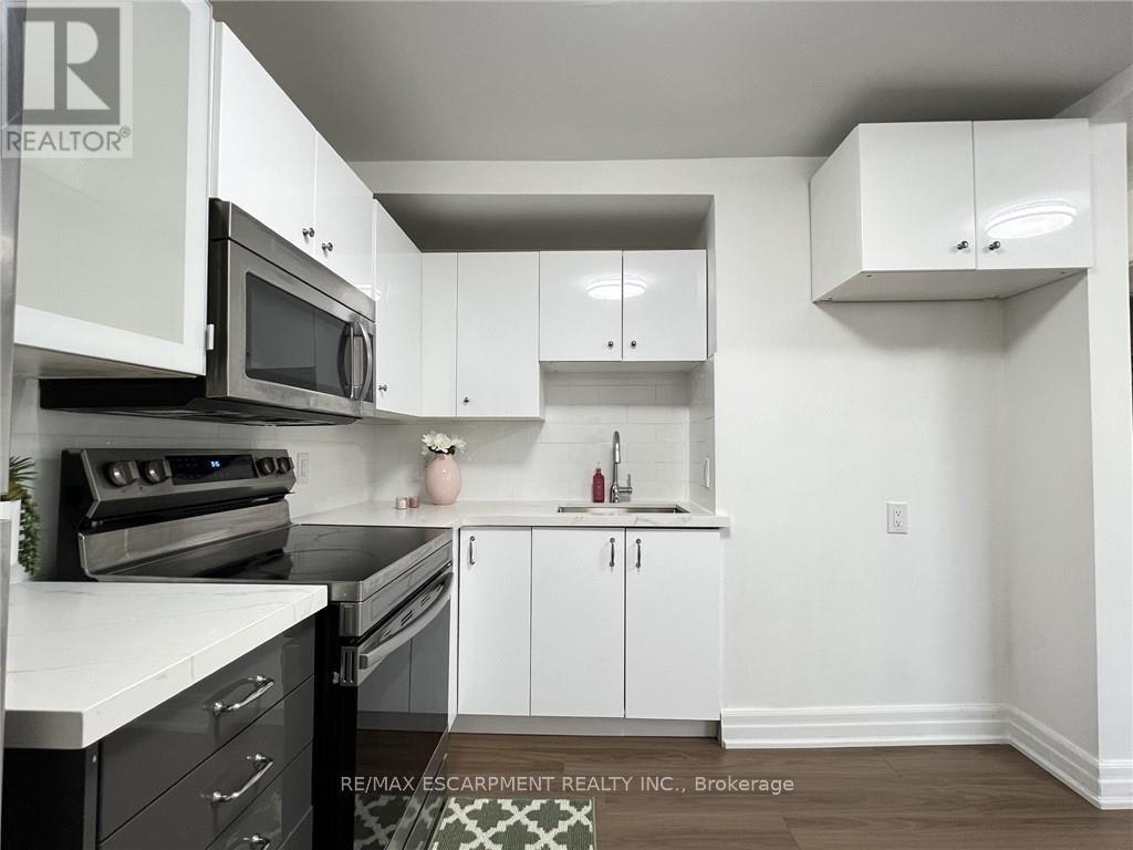 UPPER-1164 Cannon Street E, Hamilton, ON, L8L 2K1